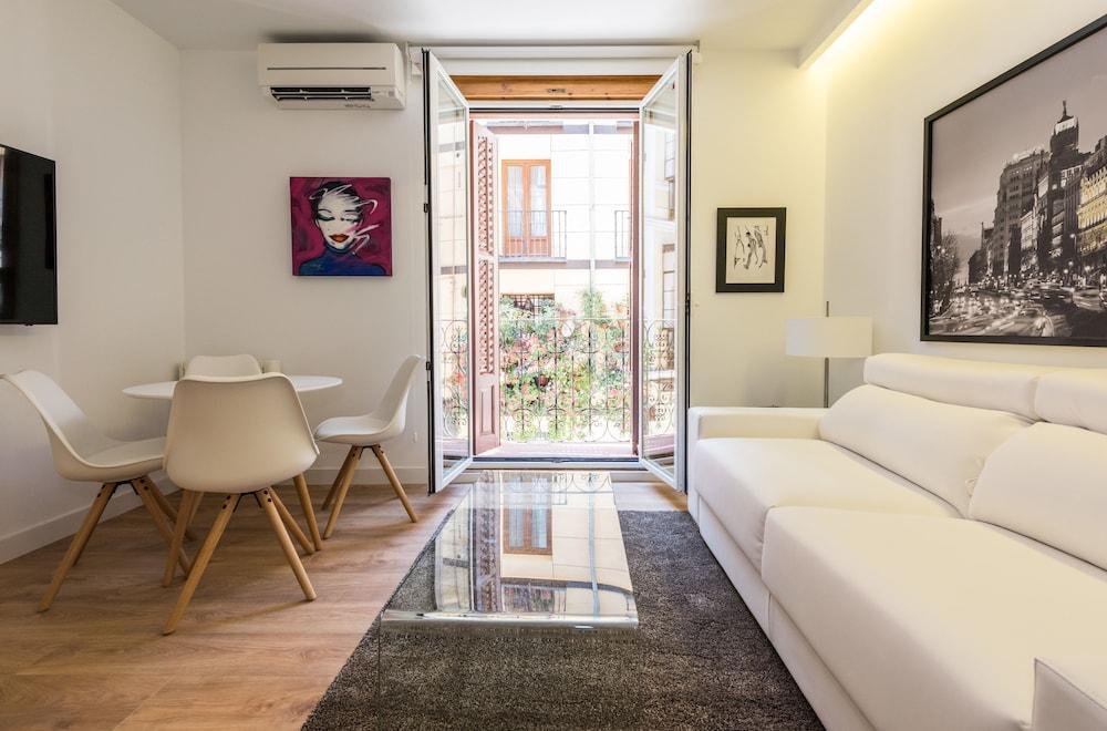 Chueca Boutique Apartment Madrid Exterior photo