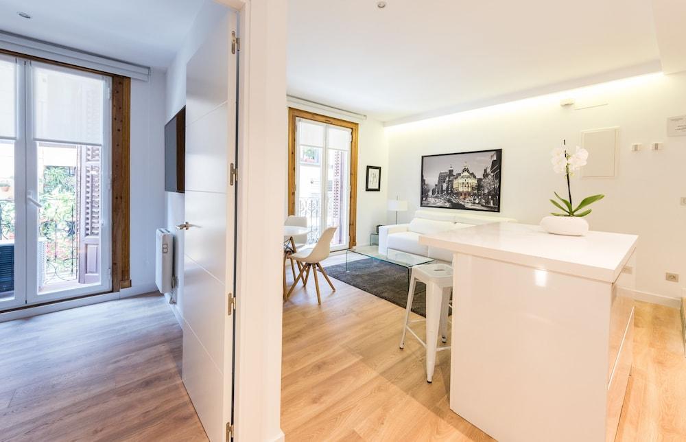 Chueca Boutique Apartment Madrid Exterior photo